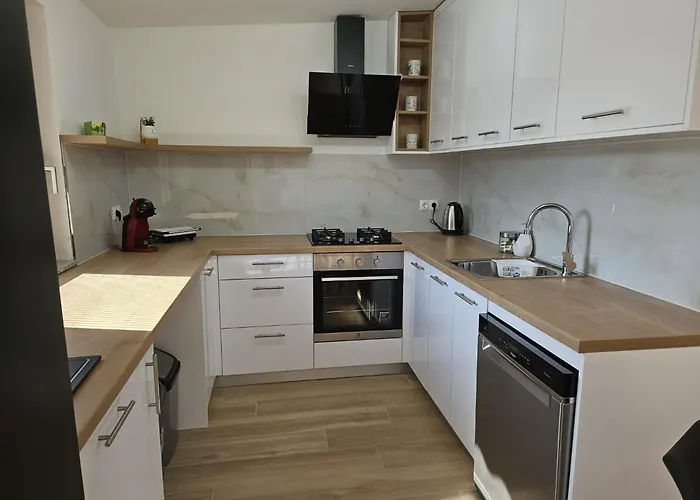 Julija Apartment Pirovac