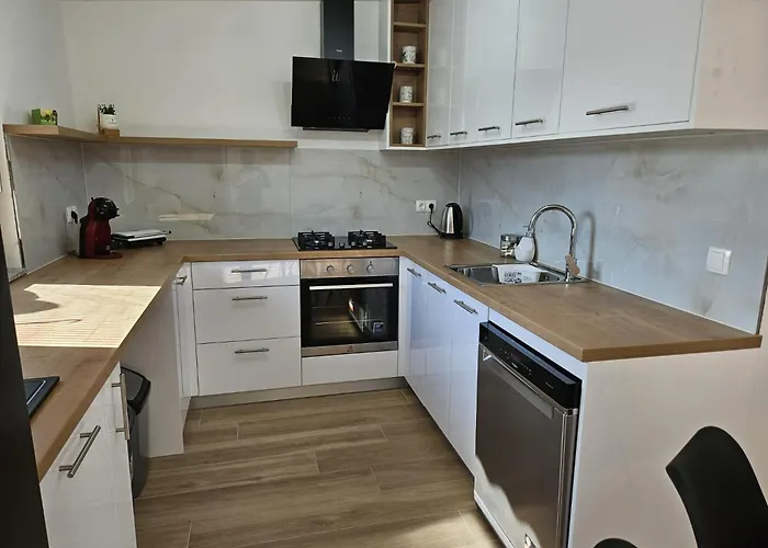 Julija * 피로바츠